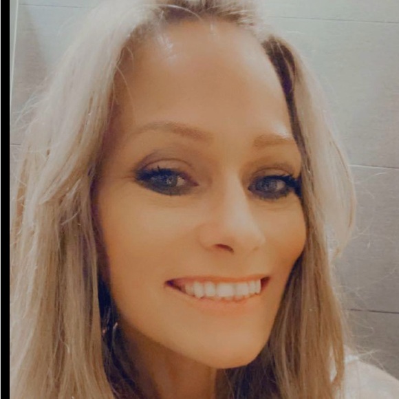 Meet your Posher, Jessica - Picture 1 of 1